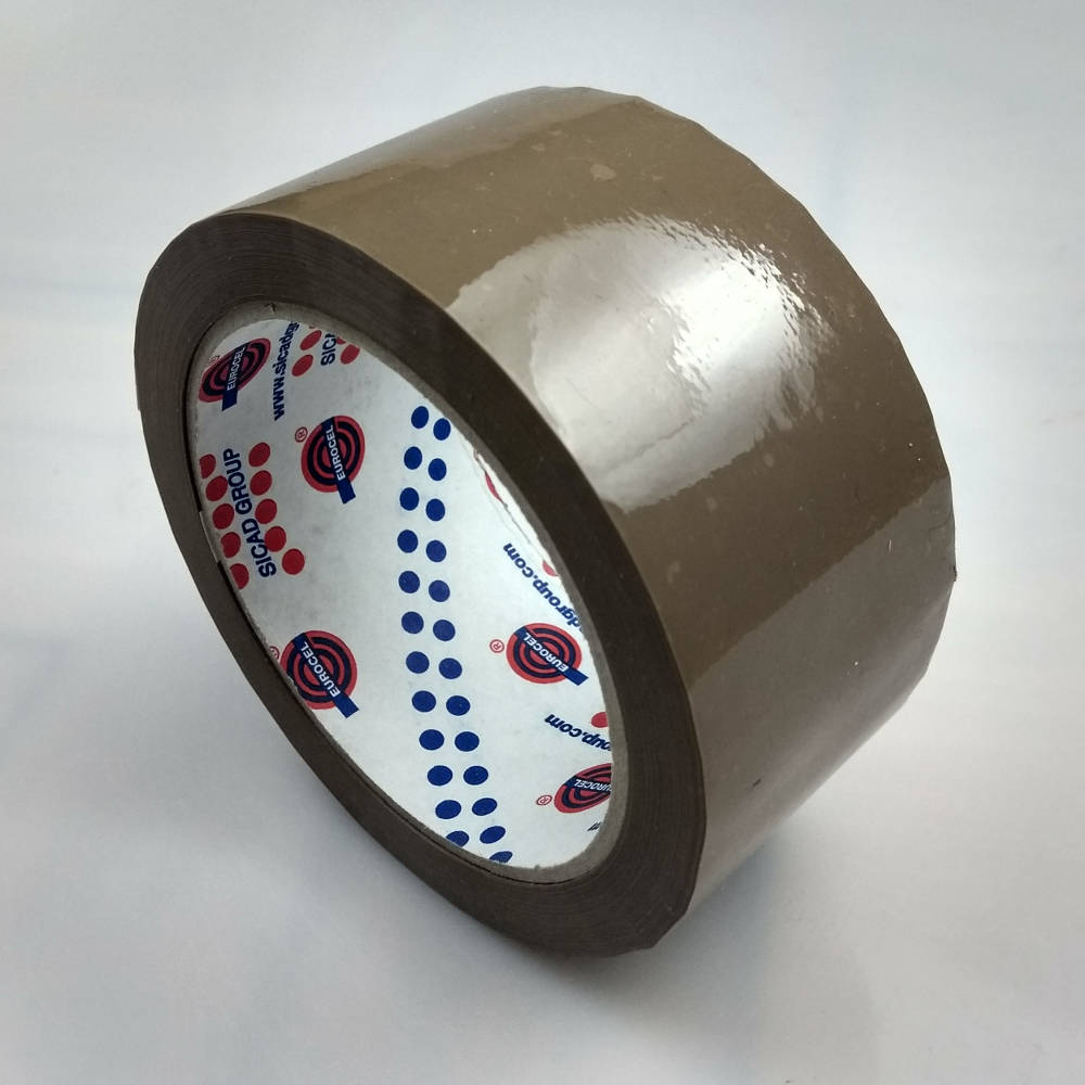 Roll of Low Noise Polypropylene Carton Sealing Tape up right