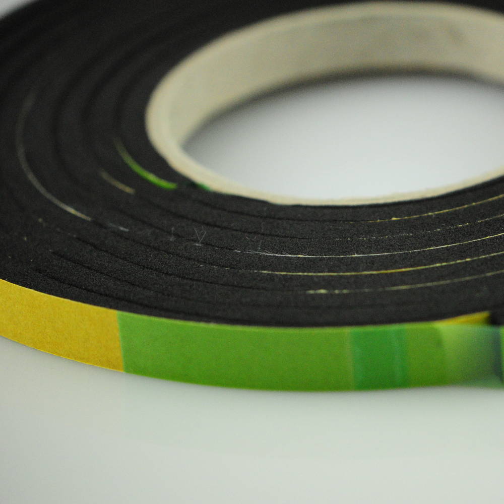 5-10mm x 20mm X 5.6 Metres Polyurethane Expanding Foam Sealing Tape with seal showing
